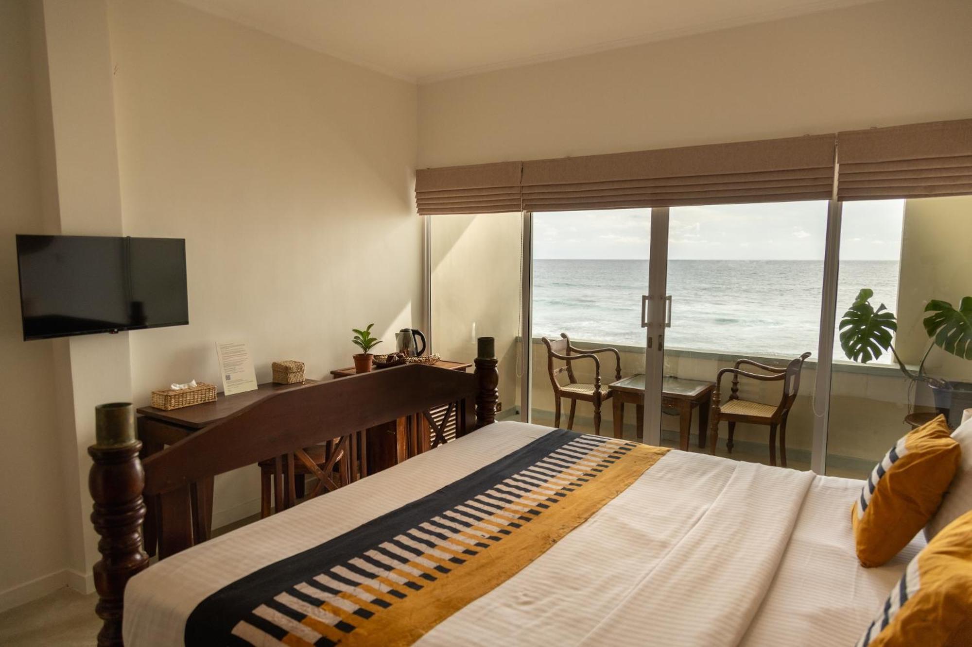 Neevana Hotel 希克杜沃 外观 照片