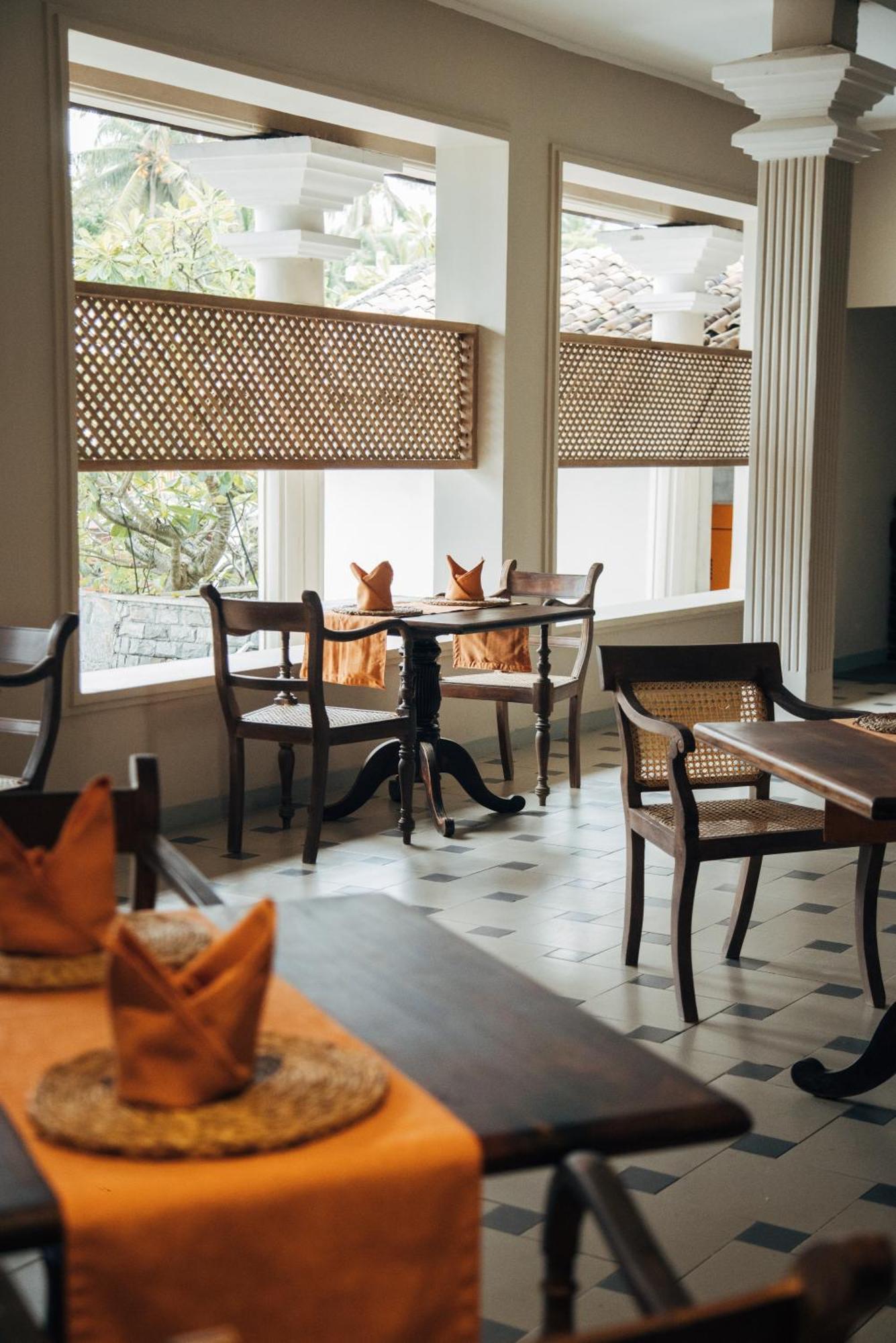 Neevana Hotel 希克杜沃 外观 照片