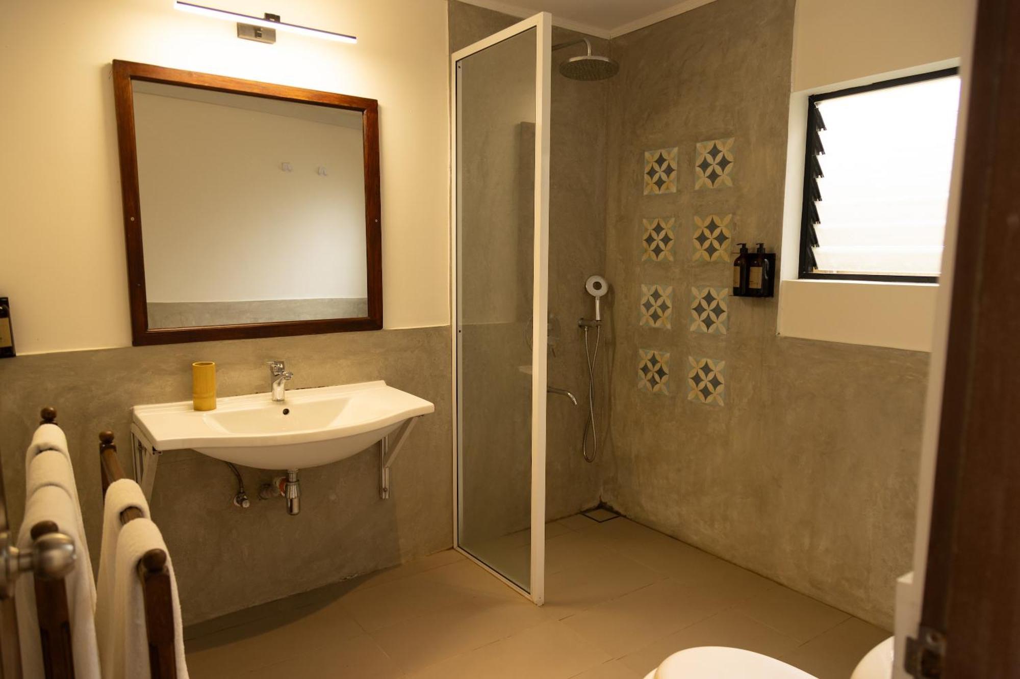 Neevana Hotel 希克杜沃 外观 照片