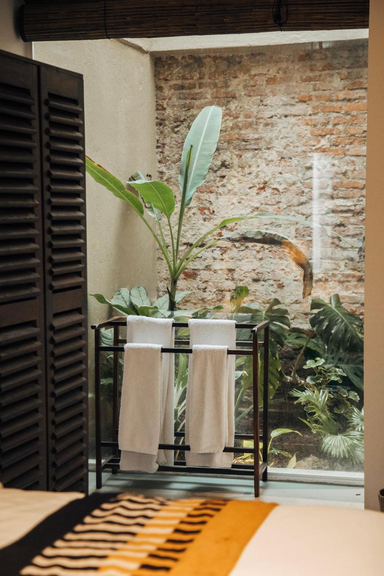 Neevana Hotel 希克杜沃 外观 照片