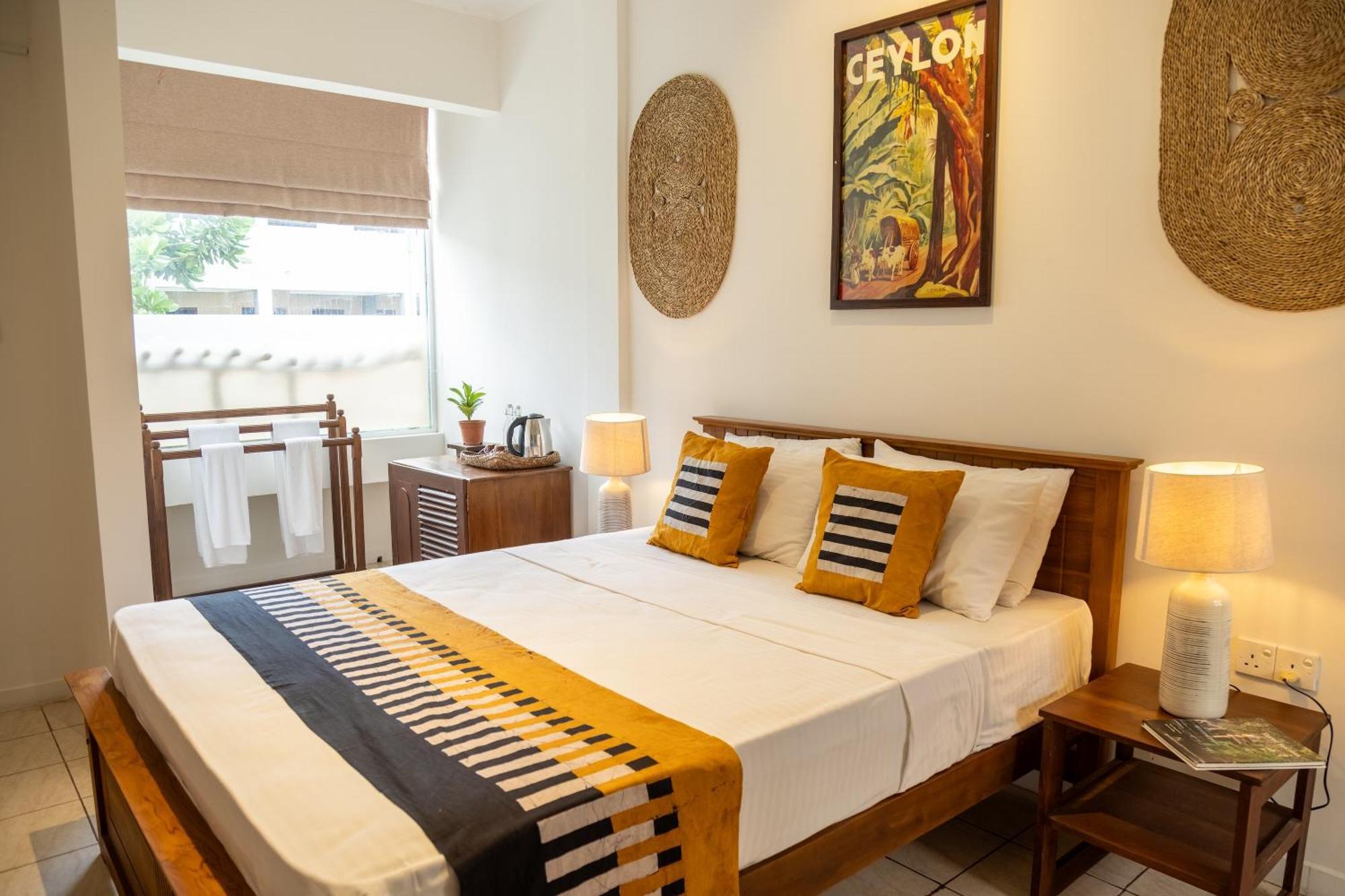 Neevana Hotel 希克杜沃 外观 照片
